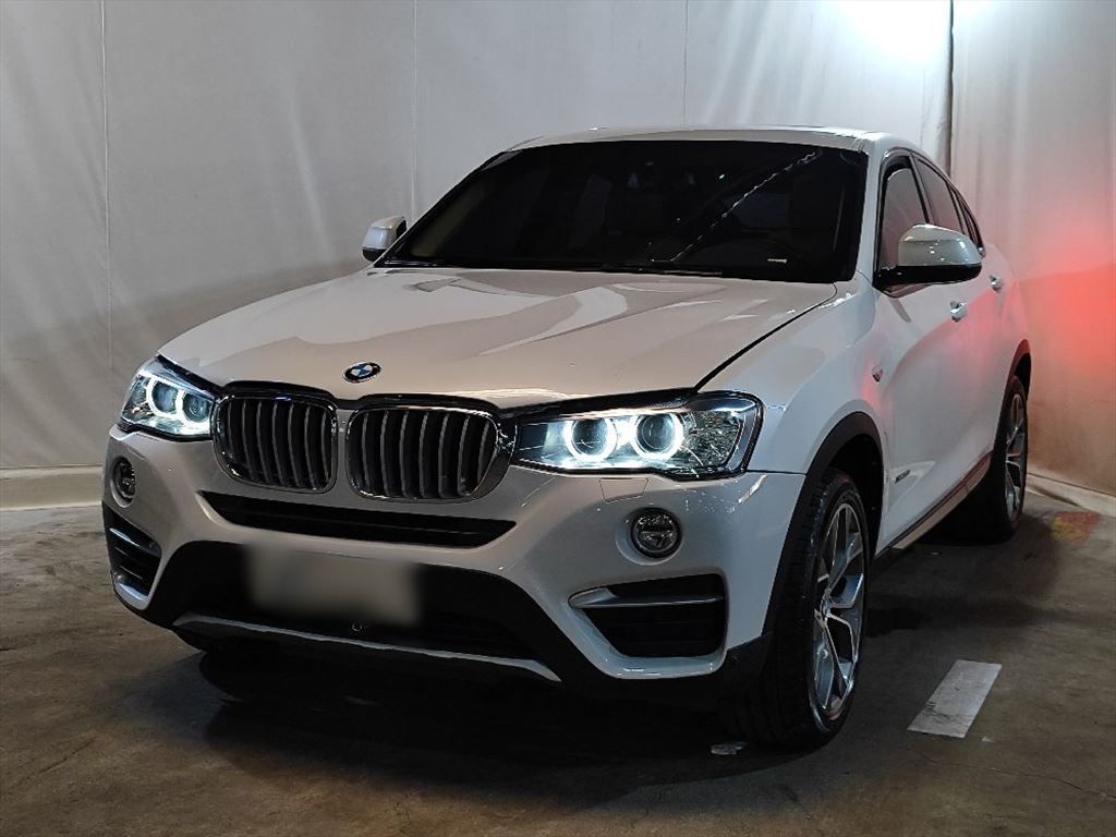 BMW/X4 2.0 XDRIVE28I ANO 2016/2017
