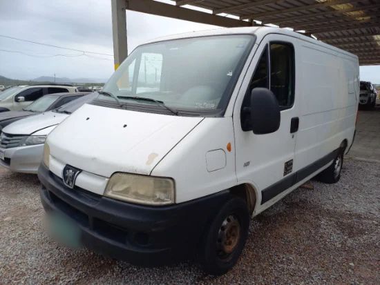 Peugeot Boxer Furgao 2.3 HDI Curto 330 ANO 2011/2012